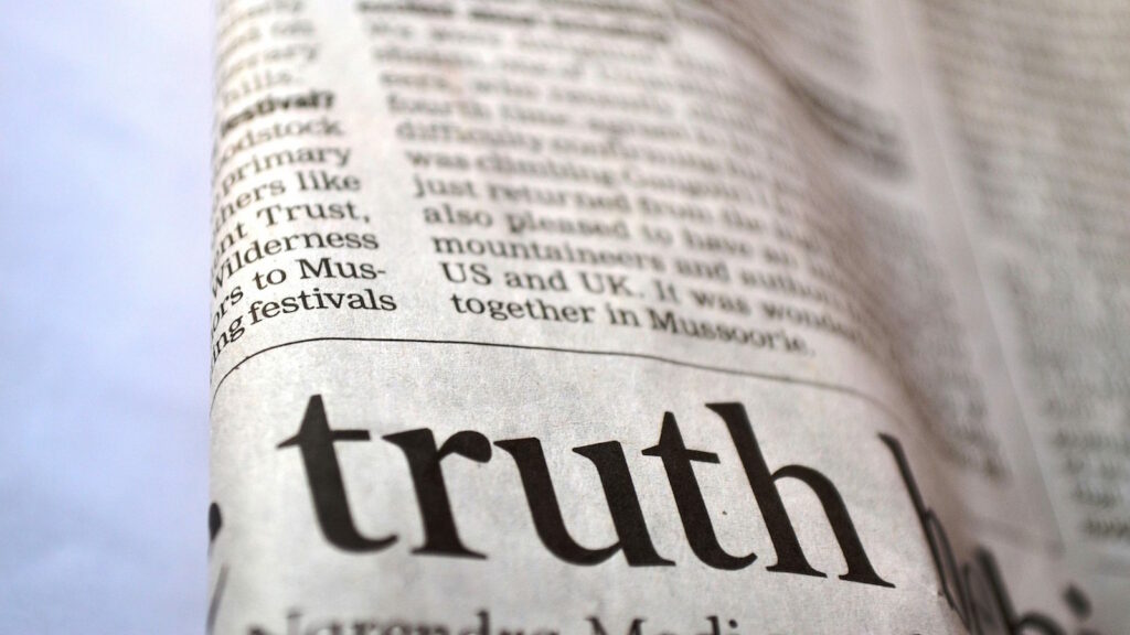 Populismus: Gefahr für die Demokratie? Wie Populisten gezielt Meinungen beeinflussen 7 Journalismus