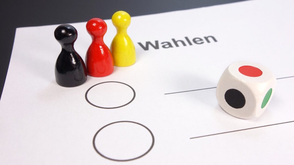 Populismus: Gefahr für die Demokratie? Wie Populisten gezielt Meinungen beeinflussen 8 wahlen